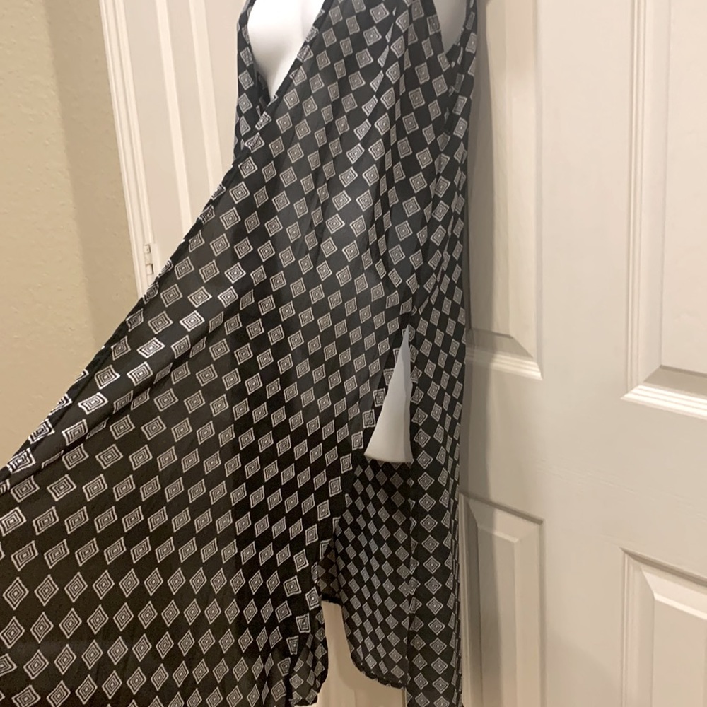 LuLaRoe “Joy” Cardigan ❤️New Listing❤️ - Picture 5 of 8